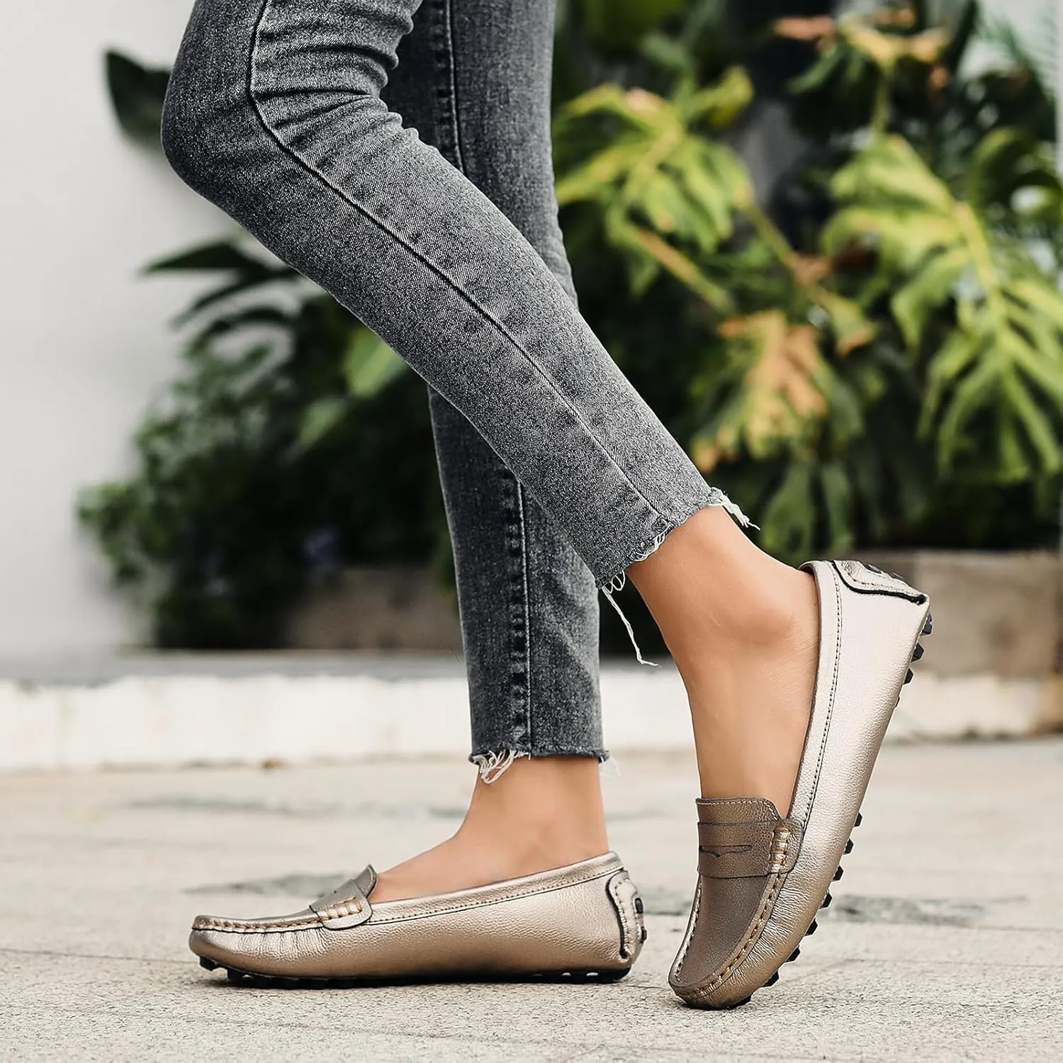 Artisure Women's Classic Comfort Leather Penny Loafers Casual Slip-Ons Lightweight Walking Flats Driving Mocs Boat Shoes
