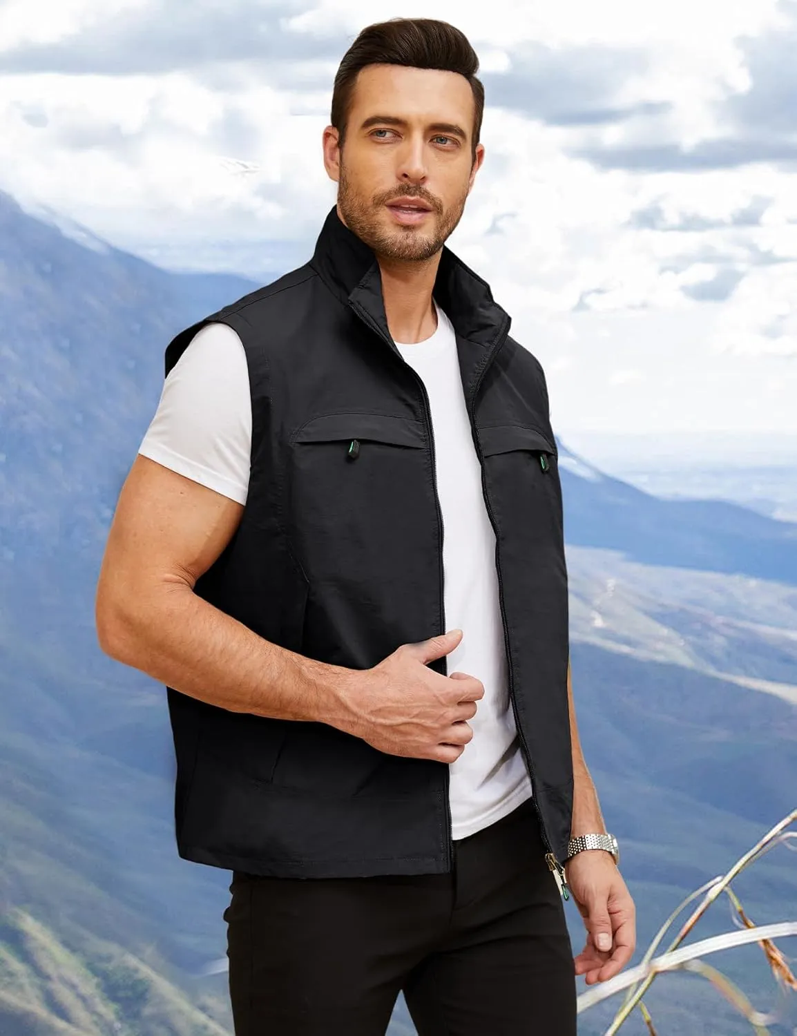 Gihuo Mens Casual Lightweight Travel Vest Summer Utility Safari Vest Sleeveless Jackets for Travel Hiking Fishing